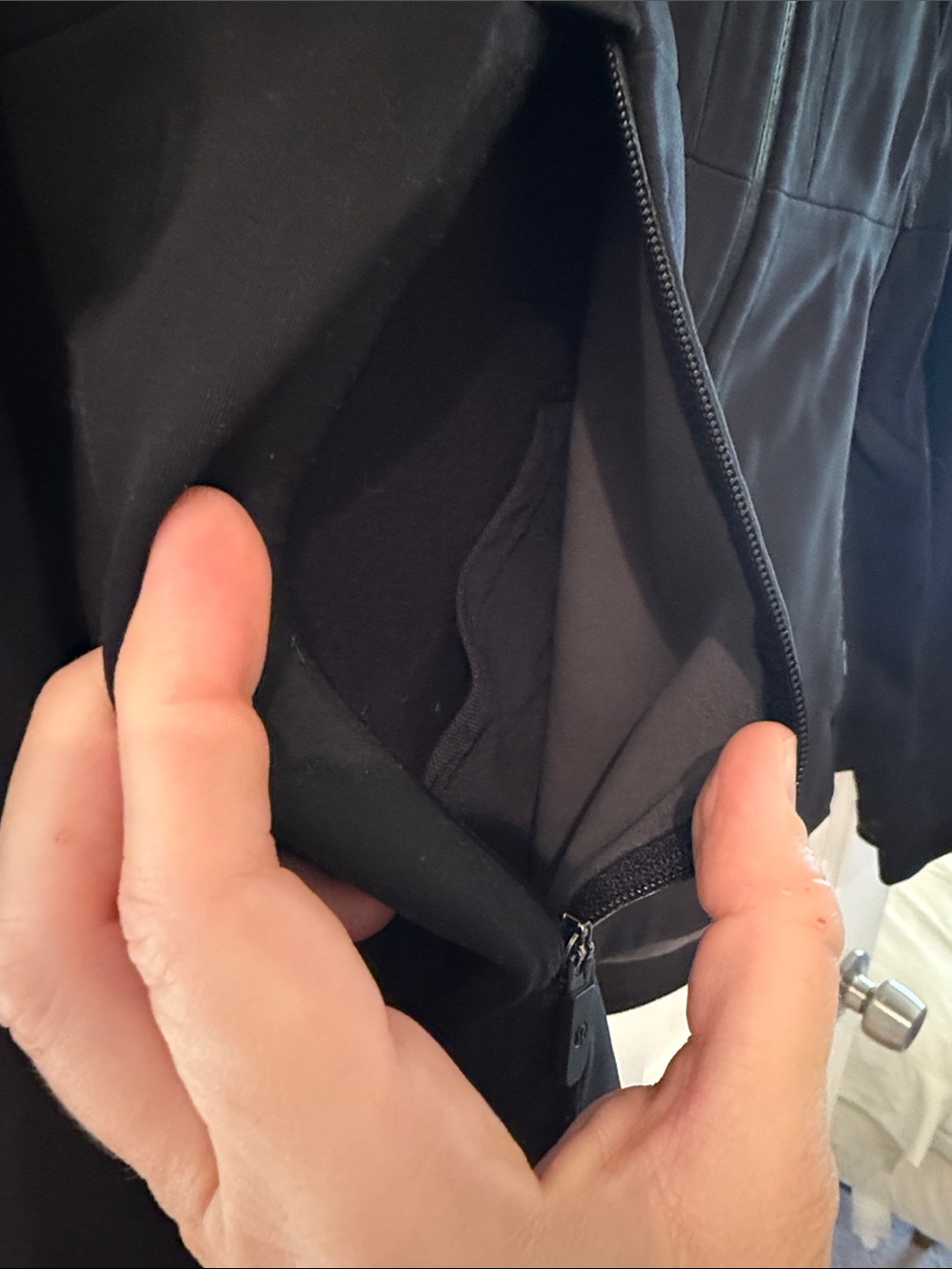 Lululemon Cross Chill Black Womens Performance Jacket - Picture 4 of 15
